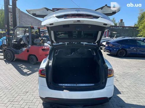 Tesla Model X 2018 - фото 13