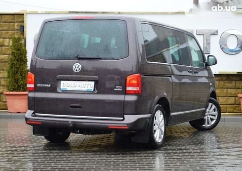 Volkswagen Multivan 2015 - фото 12