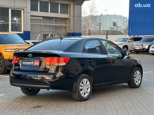 Kia Cerato 2009 черный - фото 4