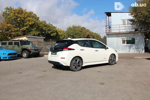 Nissan Leaf 2018 - фото 6