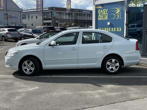 Skoda Octavia 2010 - фото 7
