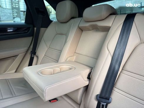 Porsche Cayenne 2018 - фото 26