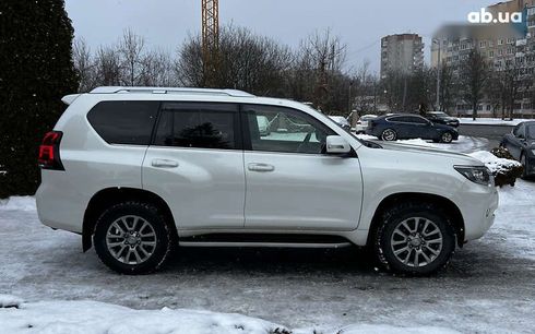 Toyota Land Cruiser Prado 2020 - фото 8