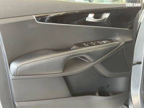 Kia Sorento 2019 серый - фото 9