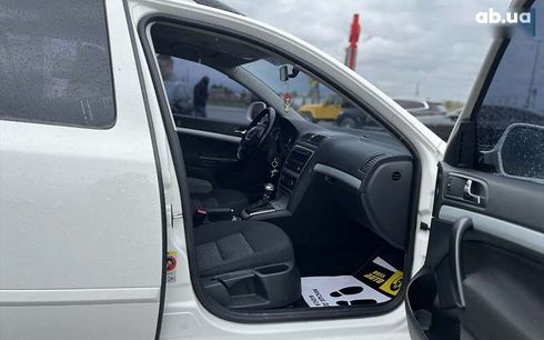 Skoda Octavia 2010 - фото 22
