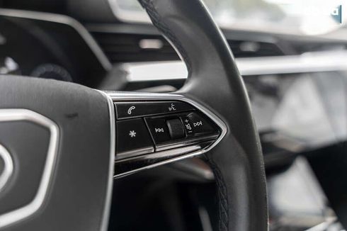 Audi E-Tron 2022 - фото 9