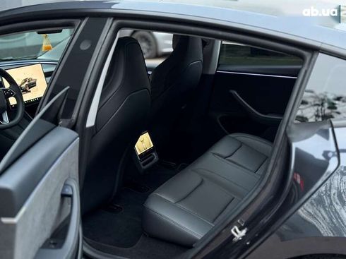 Tesla Model 3 2024 - фото 15