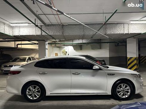 Kia K5 2015 - фото 15