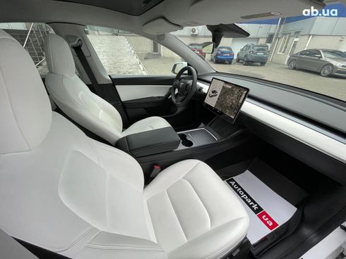 Tesla Model Y 2021 белый - фото 21