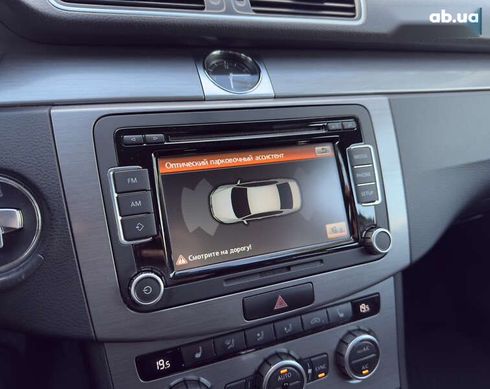 Volkswagen Passat 2013 - фото 23