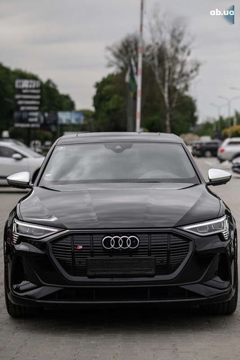 Audi E-Tron 2021 - фото 26