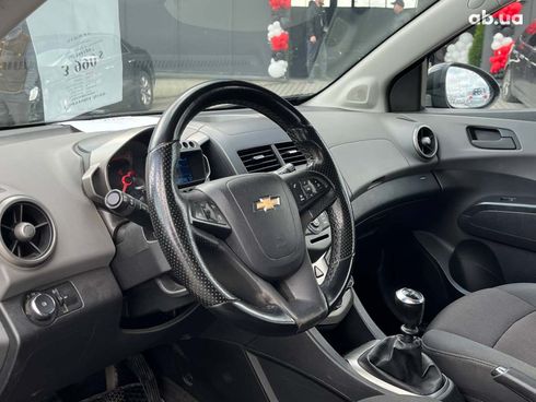 Chevrolet Aveo 2011 черный - фото 12