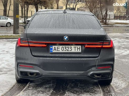 BMW 7 серия 2016 - фото 17