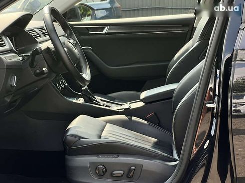 Skoda Superb 2021 - фото 30