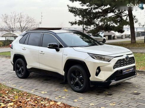 Toyota RAV4 2018 - фото 4