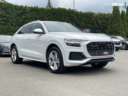 Audi Q8 2021 - фото 5
