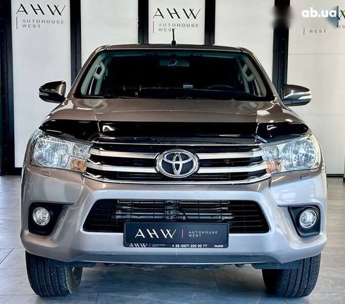 Toyota Hilux 2016 - фото 2