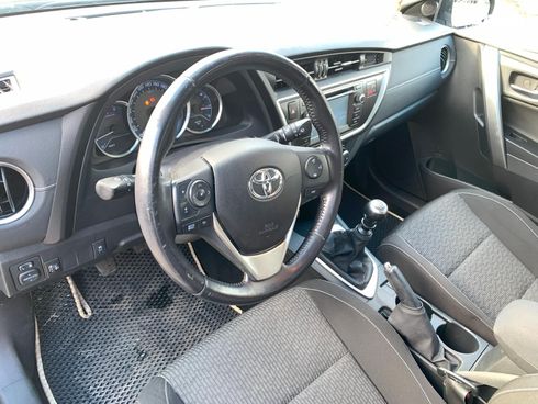 Toyota Auris 2014 серый - фото 29