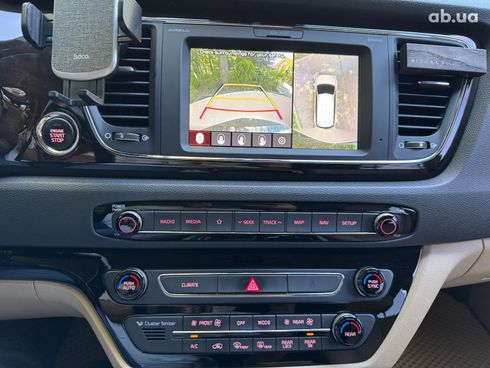 Kia Carnival 2019 белый - фото 23