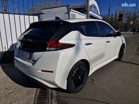 Nissan Leaf 2023 - фото 6