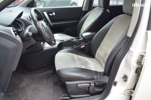 Nissan Qashqai 2011 белый - фото 12
