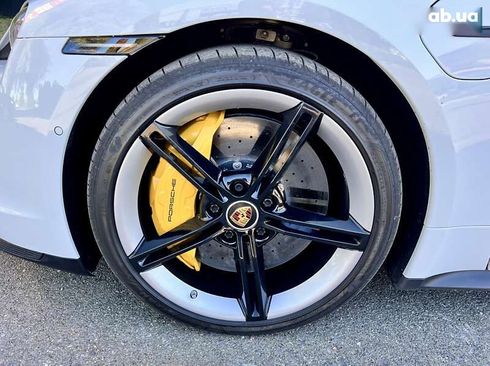 Porsche Taycan 2020 - фото 16