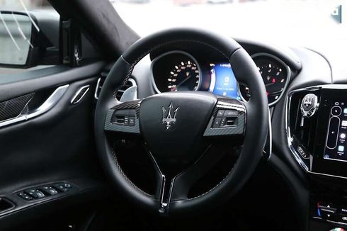 Maserati Ghibli 2013 - фото 15