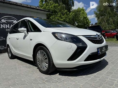 Opel Zafira 2015 - фото 13
