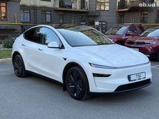 Продаж вживаних Tesla Model Y 2025 року в Києві - купити на Автобазарі