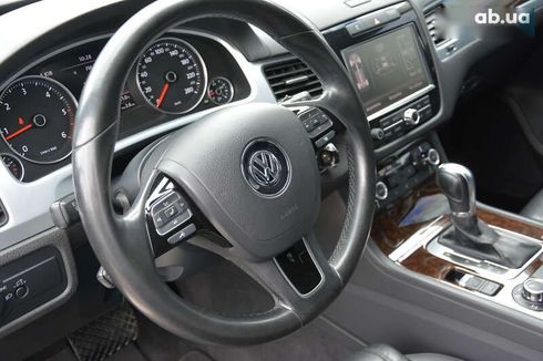 Volkswagen Touareg 2012 - фото 17