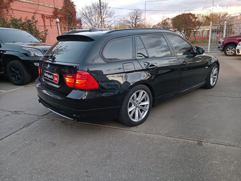 BMW 3 серия 2010 черный - фото 6