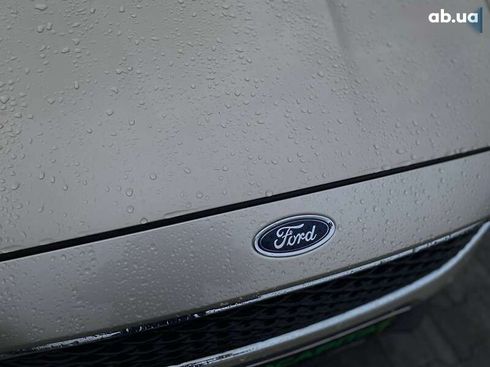 Ford Focus 2018 - фото 8