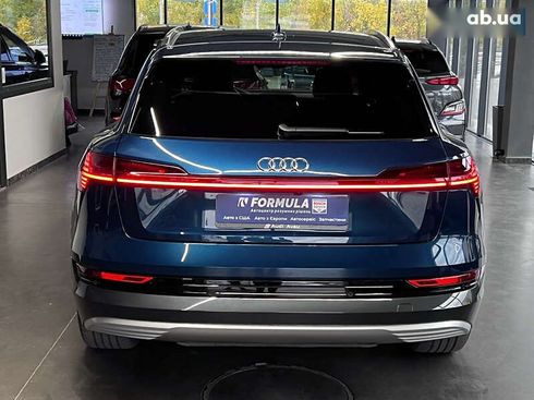Audi E-Tron 2019 - фото 17