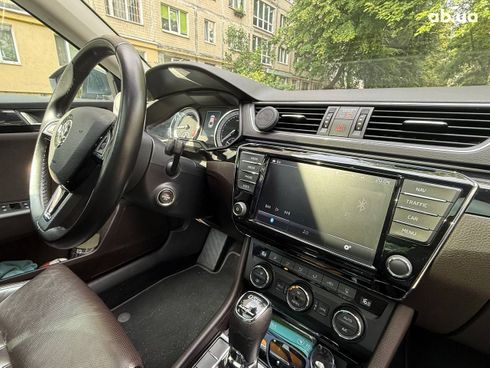 Skoda Superb 2016 - фото 19