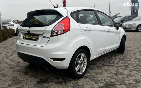 Ford Fiesta 2019 - фото 7