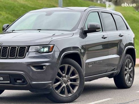 Jeep Grand Cherokee 2016 - фото 12