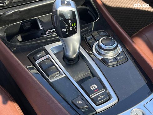 BMW 5 серия 2013 белый - фото 26