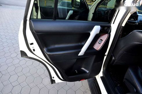 Toyota Land Cruiser Prado 2016 - фото 24