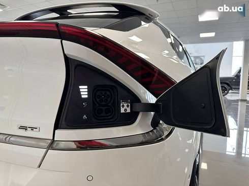Kia EV6 2023 - фото 8