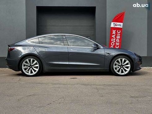 Tesla Model 3 2018 - фото 11