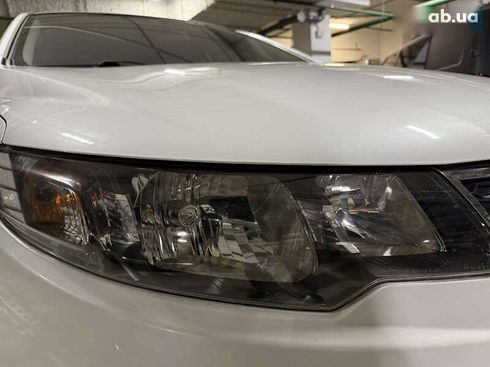 Kia Cerato 2011 - фото 12