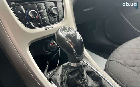 Opel Astra 2012 - фото 14