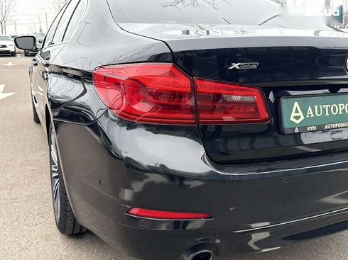BMW 5 серия 2017 - фото 6