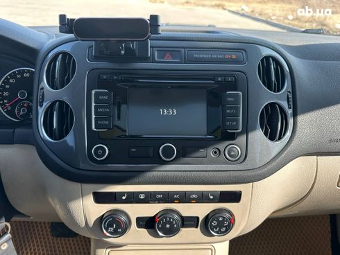 Volkswagen Tiguan 2012 черный - фото 9