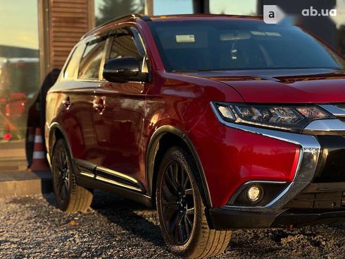 Mitsubishi Outlander 2018 - фото 6