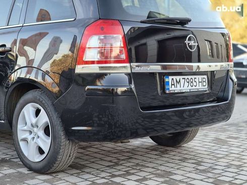 Opel Zafira 2011 - фото 21