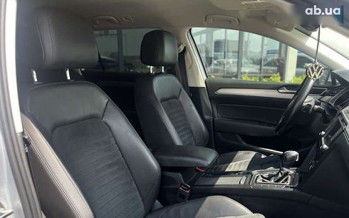 Volkswagen Passat 2015 - фото 11