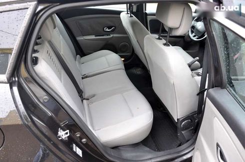 Renault Megane 2011 - фото 12