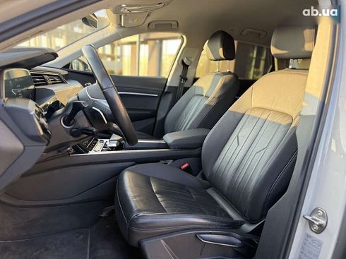 Audi E-Tron 2020 - фото 8