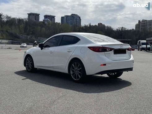 Mazda 3 2018 - фото 3
